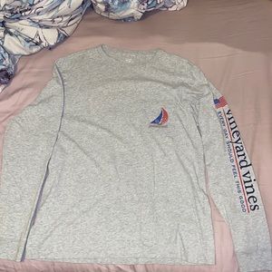 small men’s long sleeve vineyard vine shirt